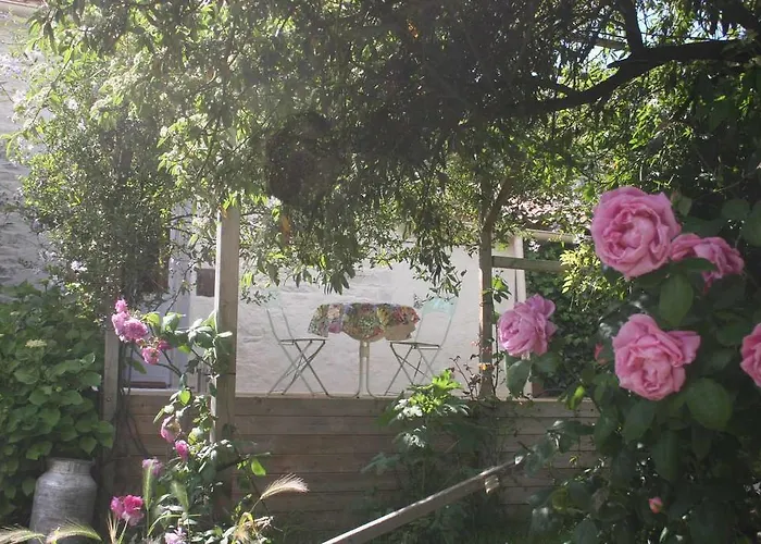 Accacia Bed and breakfast 3*